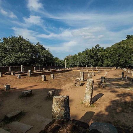 Mihintale Heritage Rest House Экстерьер фото